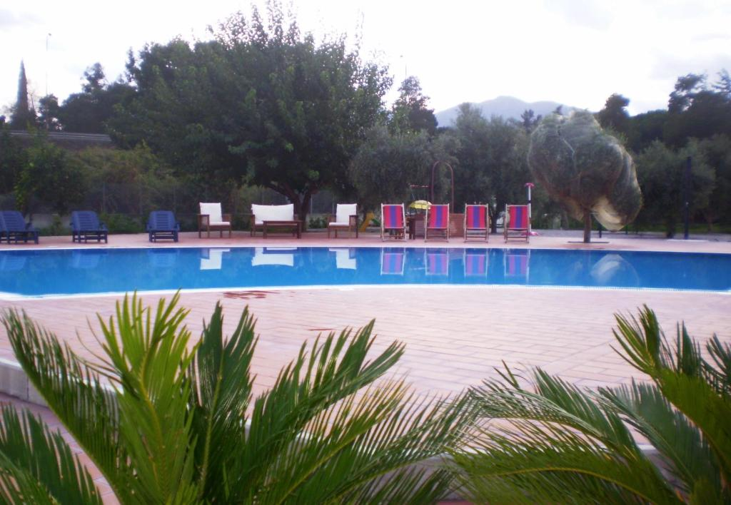 Medimare Residence Club-piscina
